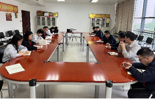 瑞鑫科公司黨支部召開學(xué)習(xí)貫徹習(xí)近平新時代中國特色社會主義思想主題教育動員會